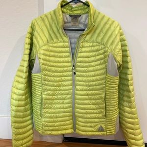 Women’s Chartreuse Eddie Bauer Lightweight Puffer